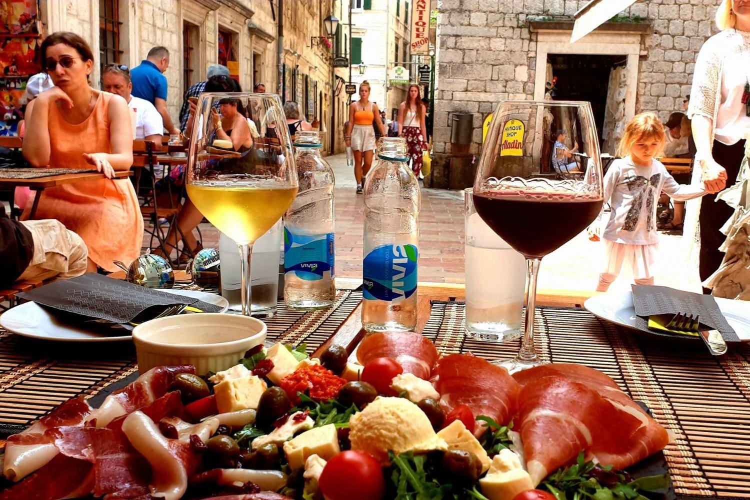 Private Walking tour with Wine and Food Kotor